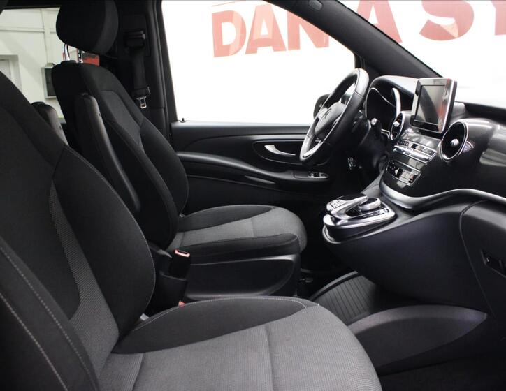 Mercedes-Benz Třídy V 12