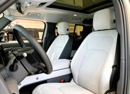 Land Rover Defender SUV 3,0 l 183 kw