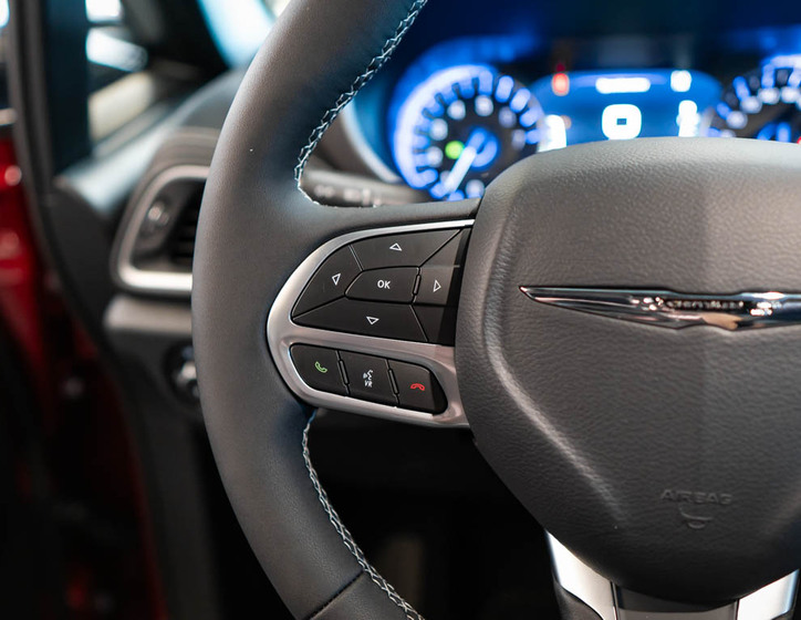 Chrysler Pacifica 19