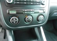 Volkswagen Jetta Sedan / Limuzína 2,0 l 125 kw