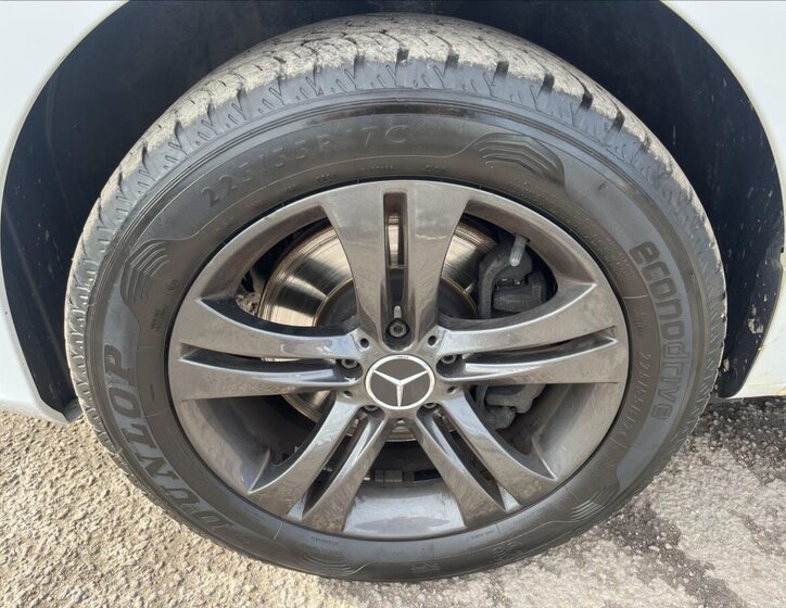 Mercedes-Benz Vito MPV 2,1 l 140 kw