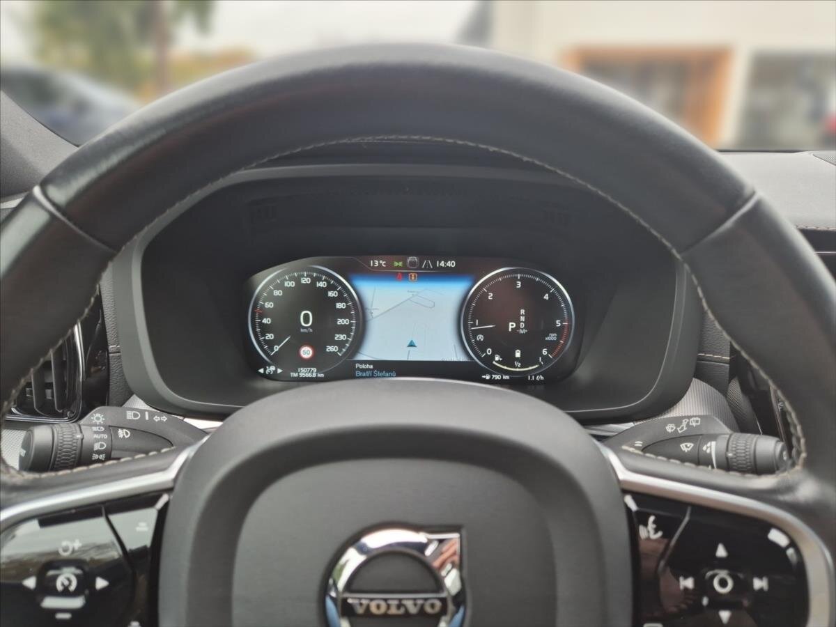 Volvo XC60 SUV 2,0 l 145 kw