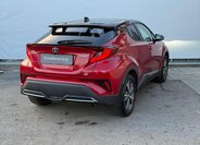 Toyota C-HR 6
