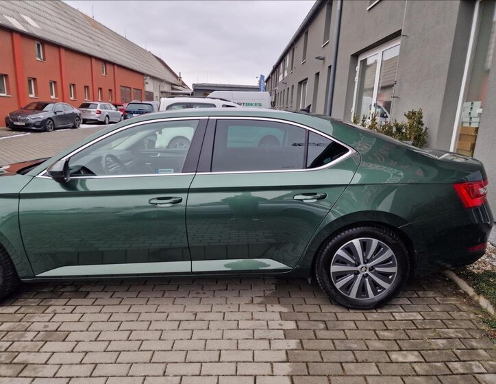 Škoda Superb Sedan 2,0 l 110 kw