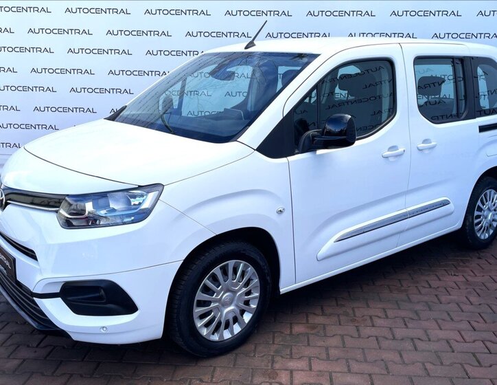 Toyota ProAce City Verso MPV 1,2 l 81 kw