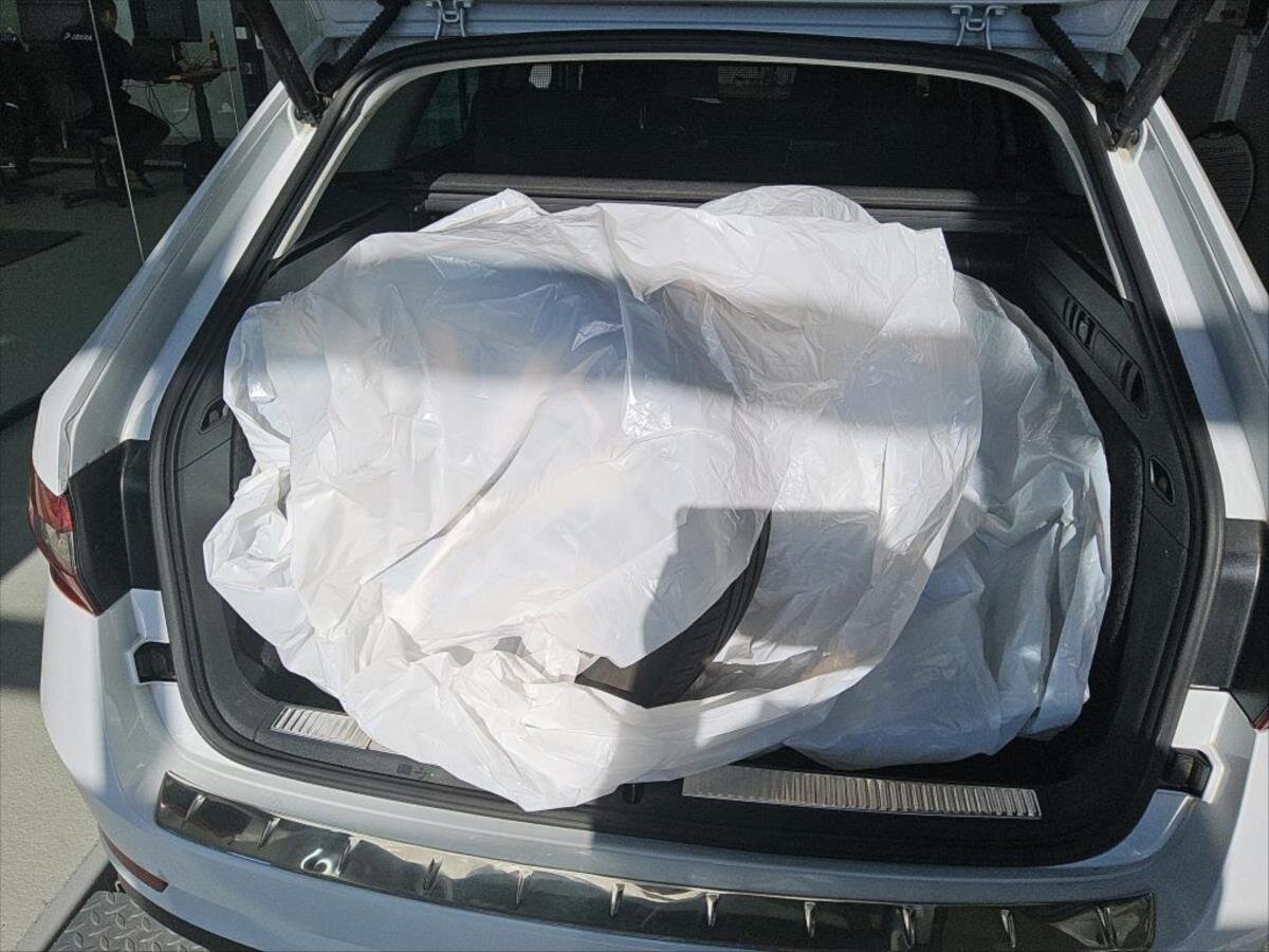 Škoda Superb Kombi 2,0 l 110 kw