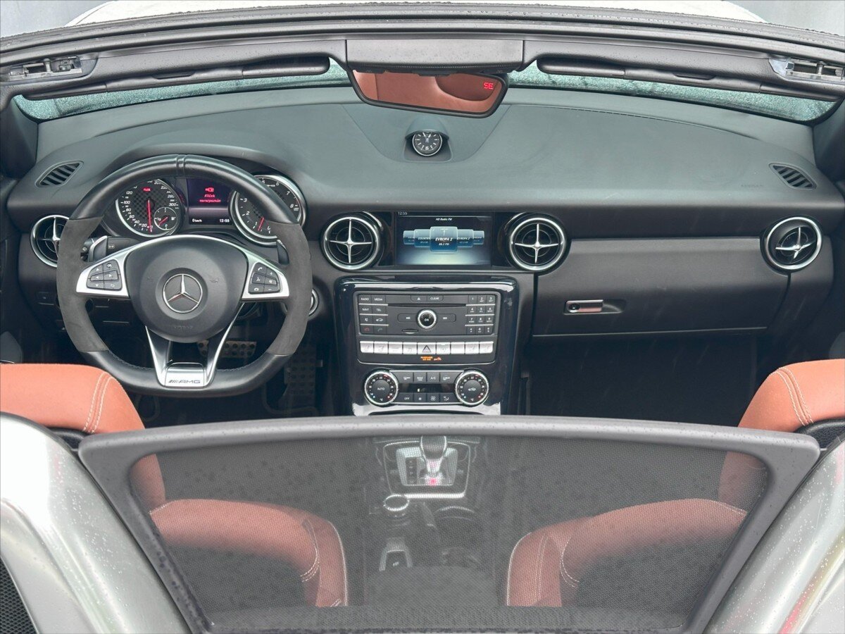 Mercedes-Benz SLC Kabriolet 3,0 l 270 kw