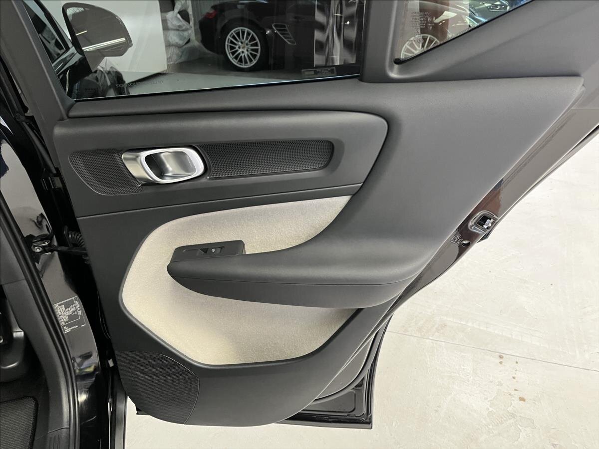 Volvo XC40 SUV 2,0 l 110 kw