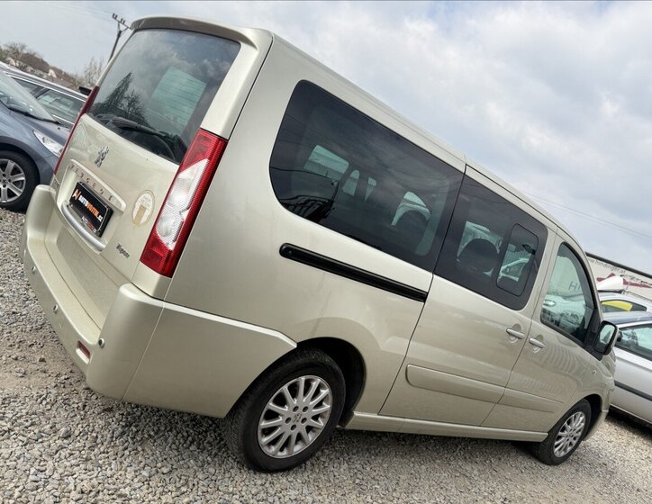 Peugeot Expert MPV 2,0 l 120 kw