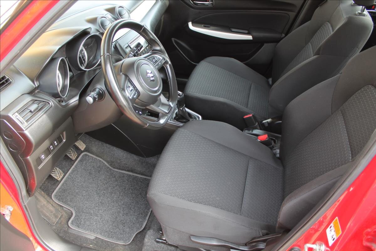 Suzuki Swift Hatchback 1,2 l 61 kw