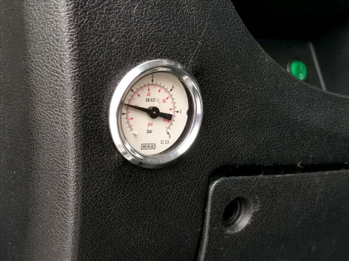 Peugeot Boxer Valník 2,2 l 110 kw