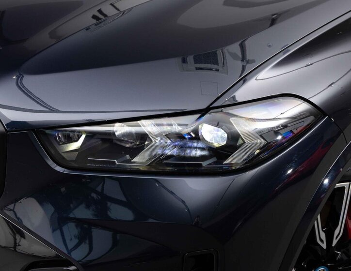 BMW X5 SUV 3,0 l 360 kw