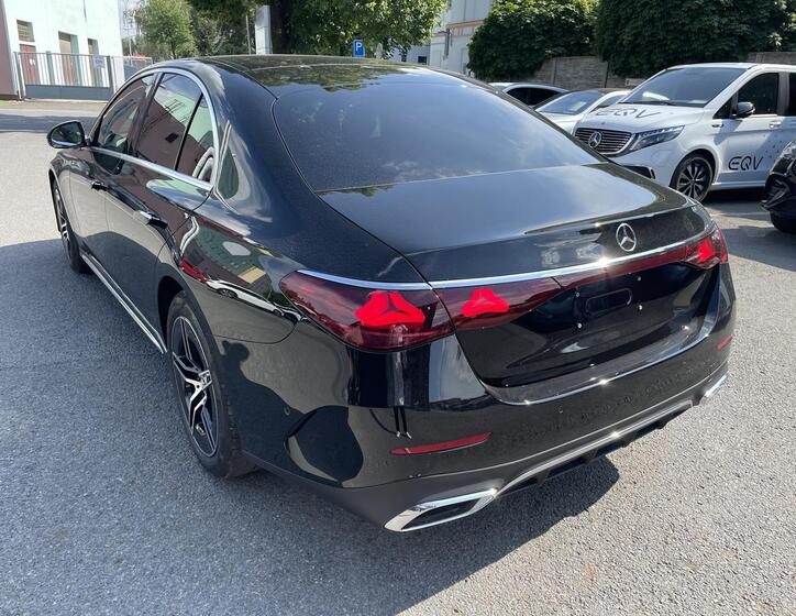 Mercedes-Benz Třídy E 4