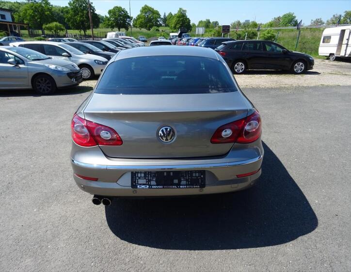 Volkswagen Passat CC 9