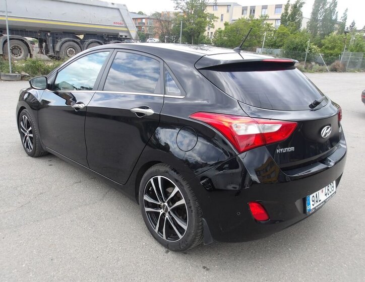 Hyundai i30 Hatchback 1,6 l 81 kw