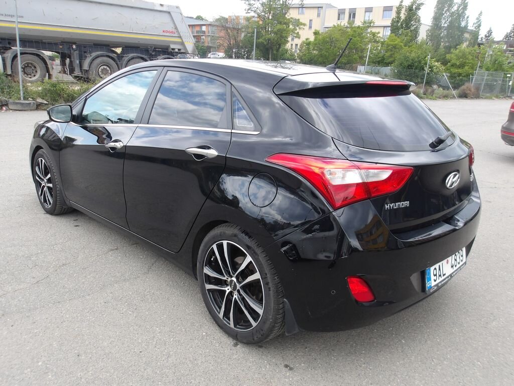 Hyundai i30 Hatchback 1,6 l 81 kw
