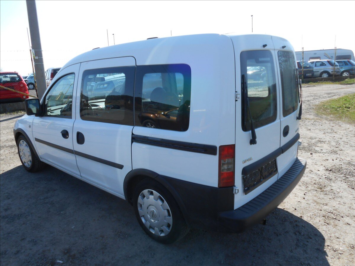 Opel Combo Kombi 1,4 l 66 kw