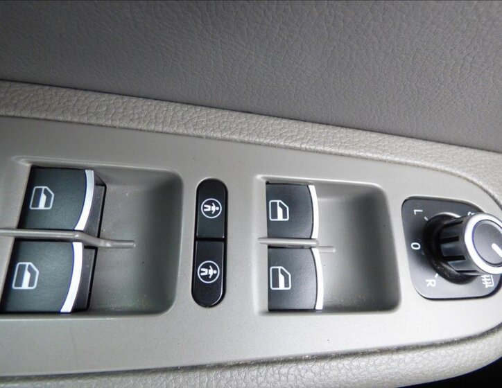 Volkswagen Sharan Kombi 2,0 l 125 kw