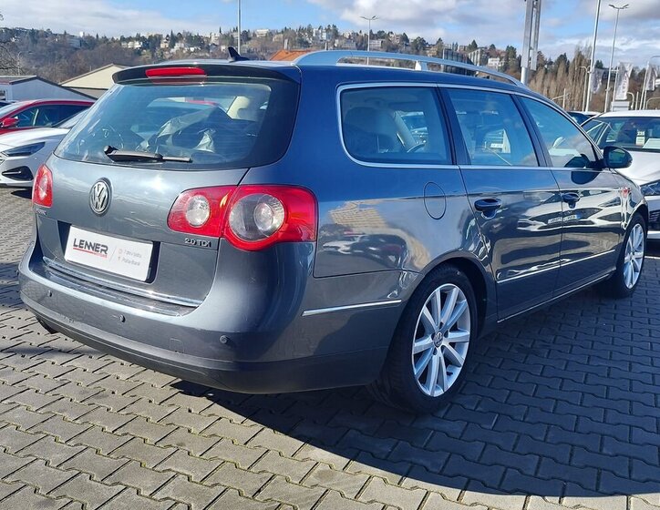 Volkswagen Passat Kombi 2,0 l 103 kw