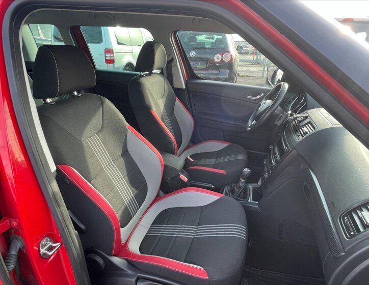 Škoda Yeti SUV / Terénní 1,2 l 77 kw