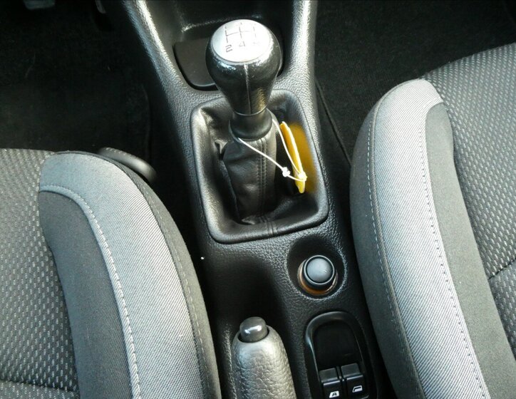 Peugeot 206 Hatchback 1,6 l 80 kw