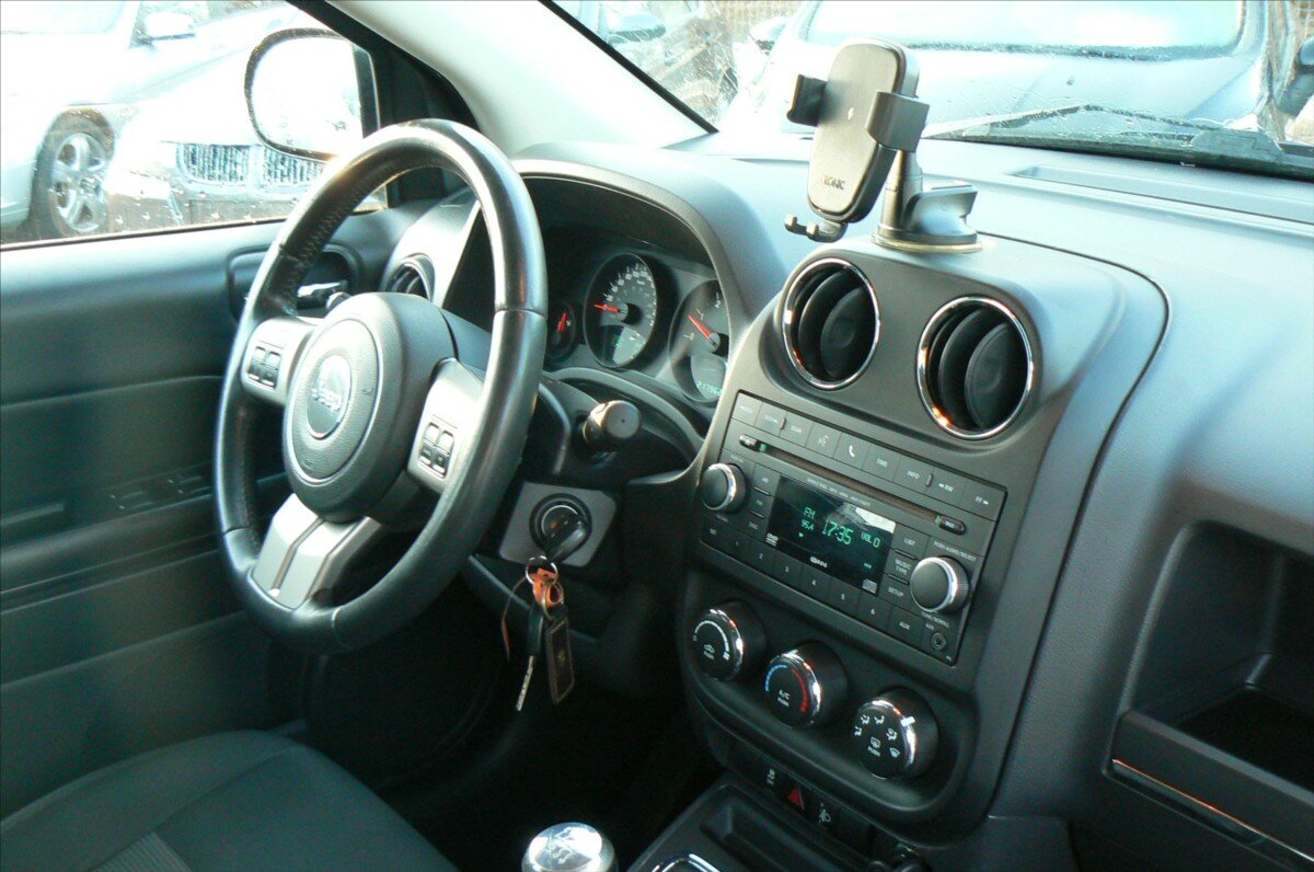 Jeep Compass SUV / Terénní 2,1 l 100 kw