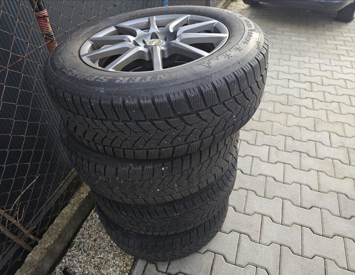 Honda CR-V Kombi 2,0 l 114 kw