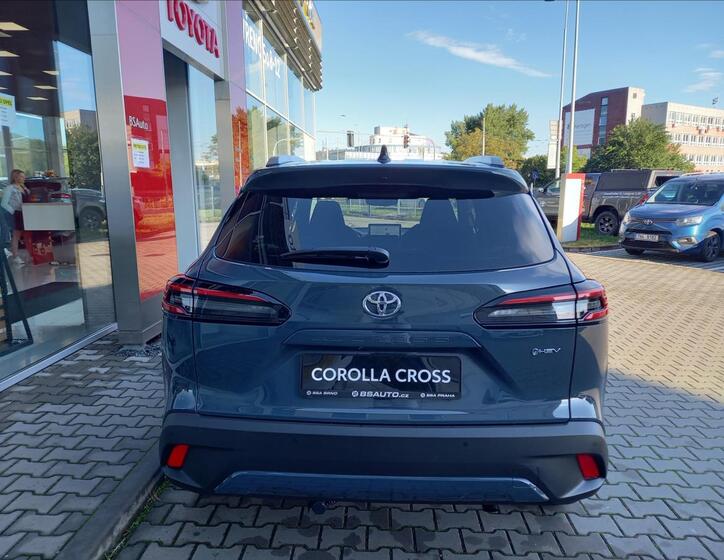 Toyota Corolla Cross 5