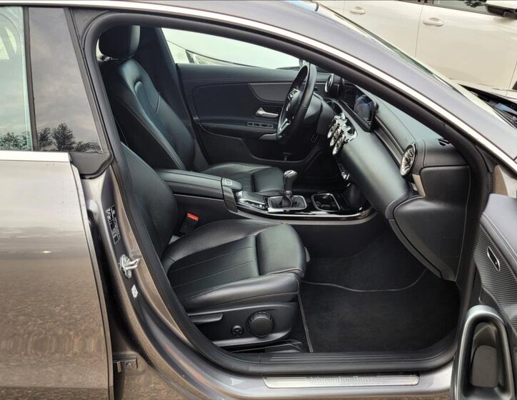 Mercedes-Benz CLA 12