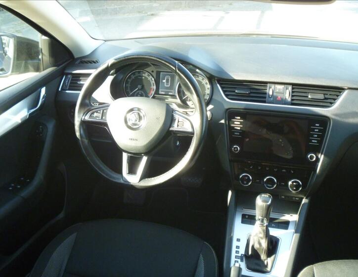 Škoda Octavia 16
