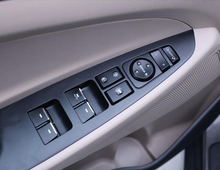 Hyundai Tucson SUV 2,0 l 136 kw