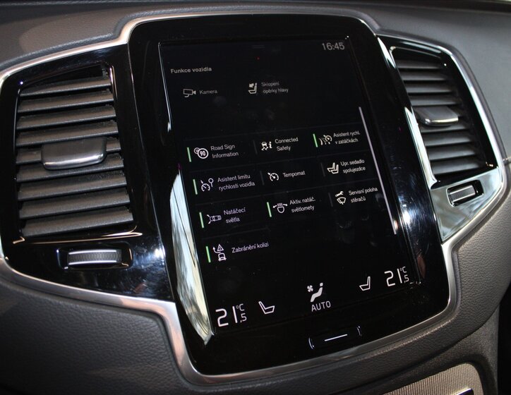 Volvo XC90 SUV / Terénní 2,0 l 173 kw