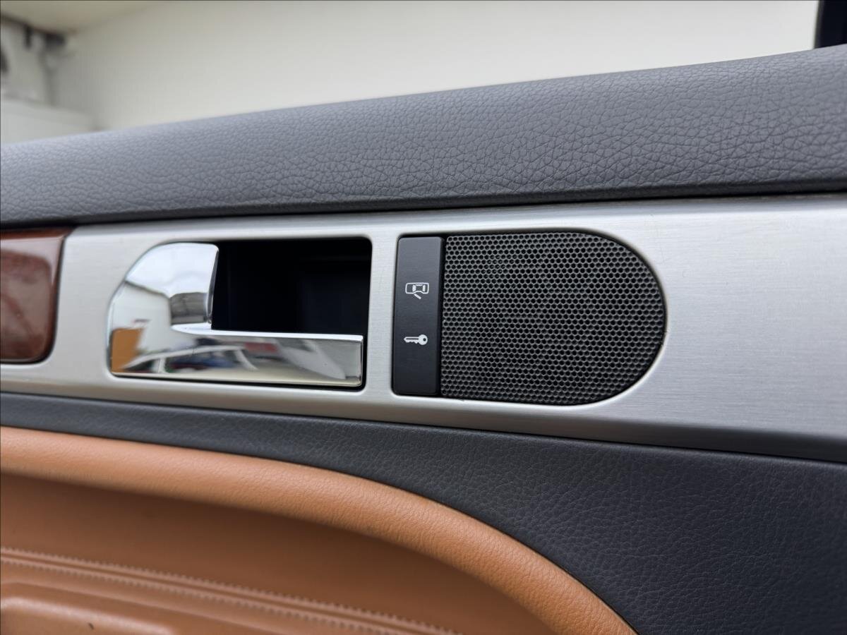 Volkswagen Touareg SUV / Terénní 3,0 l 165 kw