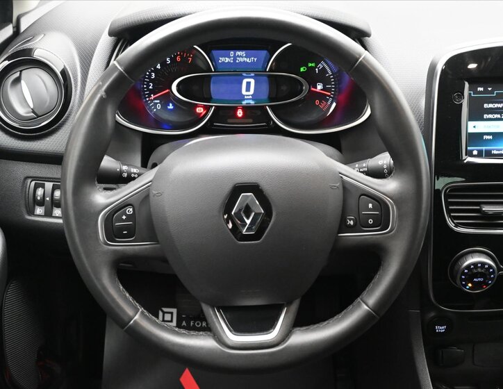 Renault Clio Hatchback 898,0 66 kw