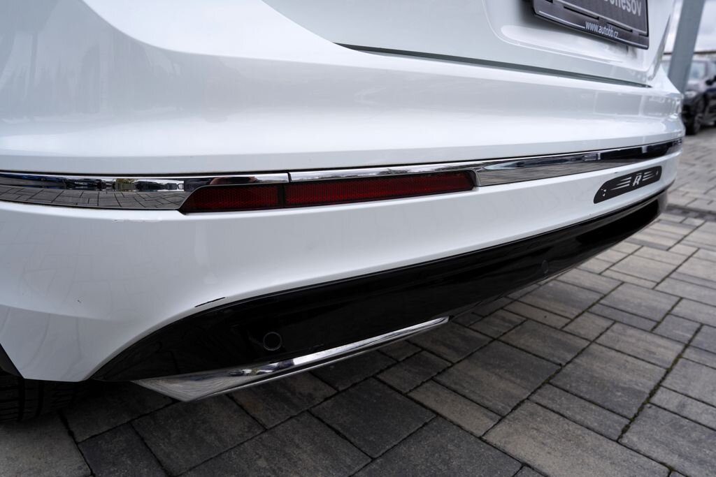 Volkswagen Tiguan SUV / Terénní 2,0 l 169 kw