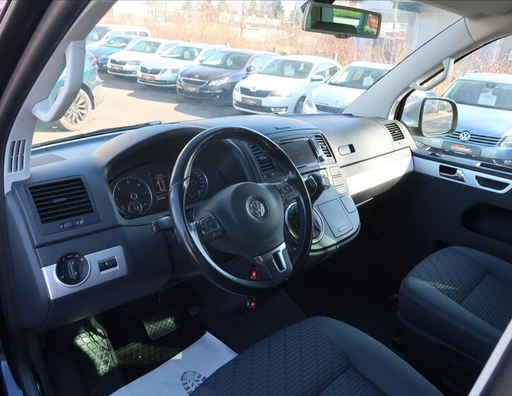 Volkswagen Multivan MPV 2,0 l 103 kw