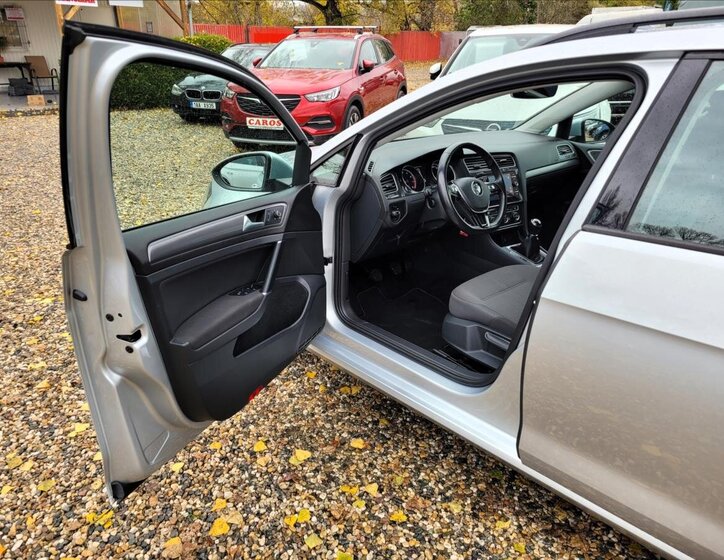 Volkswagen Golf Kombi 999,0 85 kw