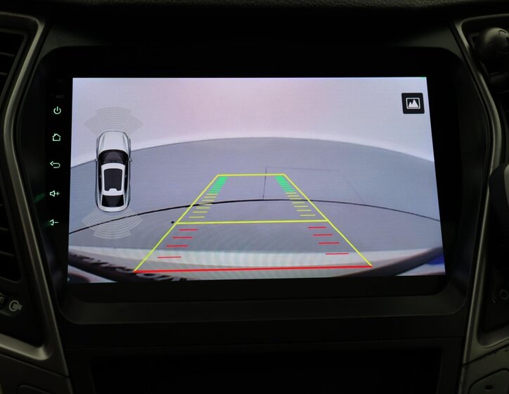 Hyundai Grand Santa Fe 23