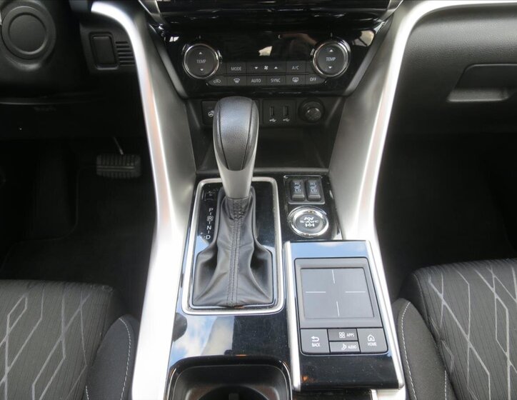 Mitsubishi Eclipse Cross SUV / Terénní 2,3 l 109 kw