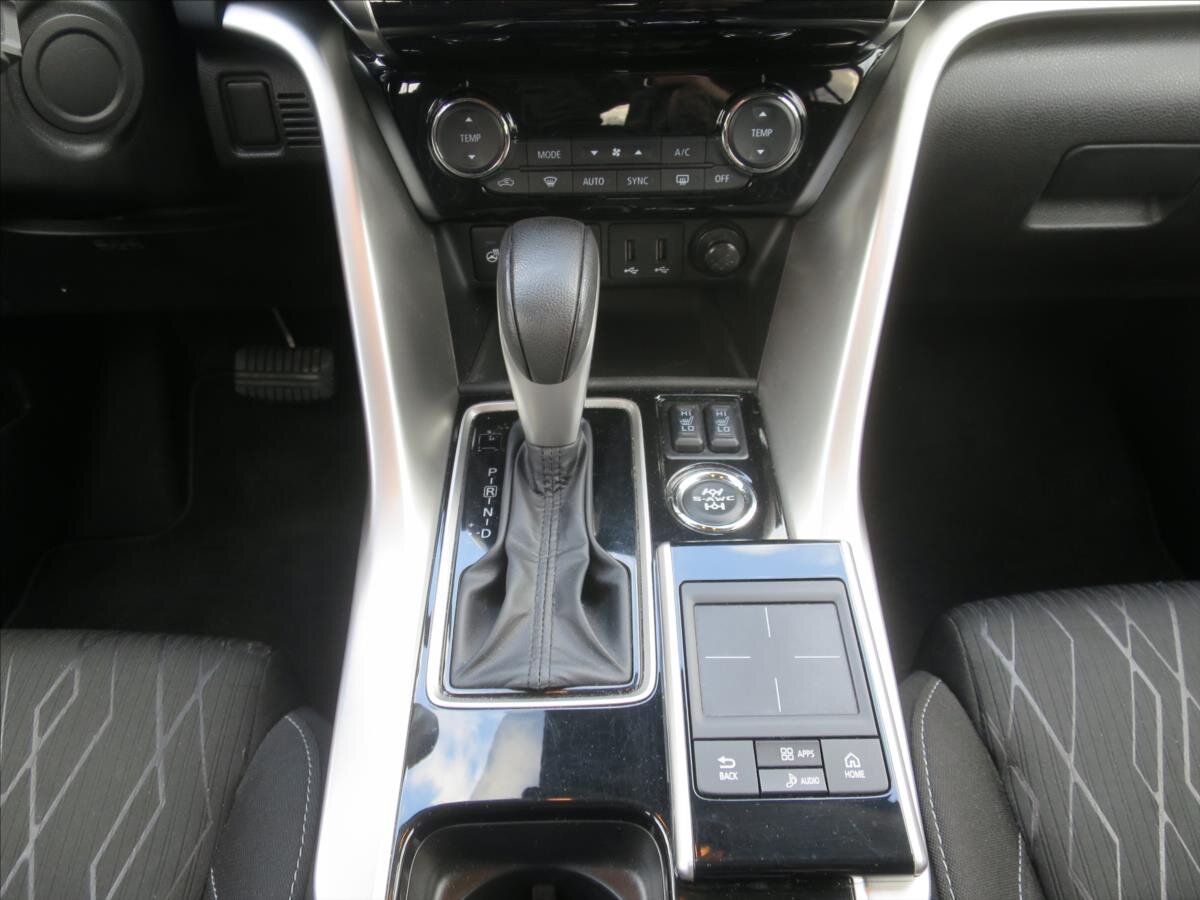 Mitsubishi Eclipse Cross SUV / Terénní 2,3 l 109 kw