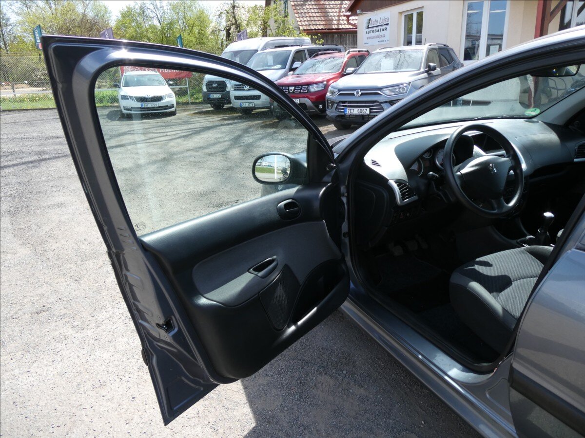 Peugeot 206 Hatchback 1,4 l 54 kw