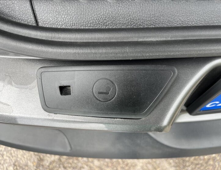 Volkswagen Tiguan SUV 2,0 l 103 kw