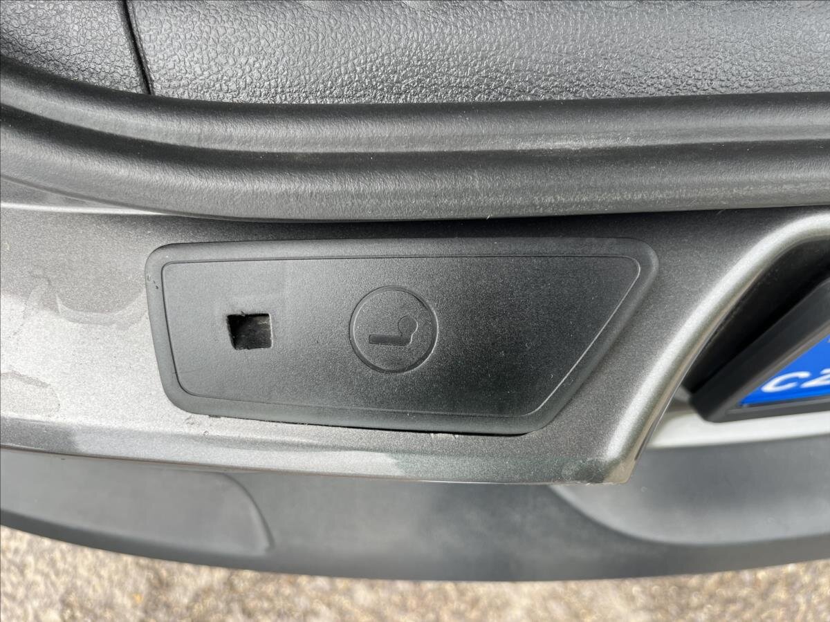 Volkswagen Tiguan SUV 2,0 l 103 kw