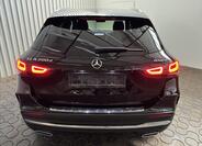Mercedes-Benz GLA 7