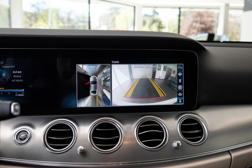 Mercedes-Benz Třídy E Sedan / Limuzína 2,0 l 145 kw