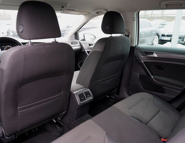 Volkswagen Golf Kombi 1,6 l 85 kw