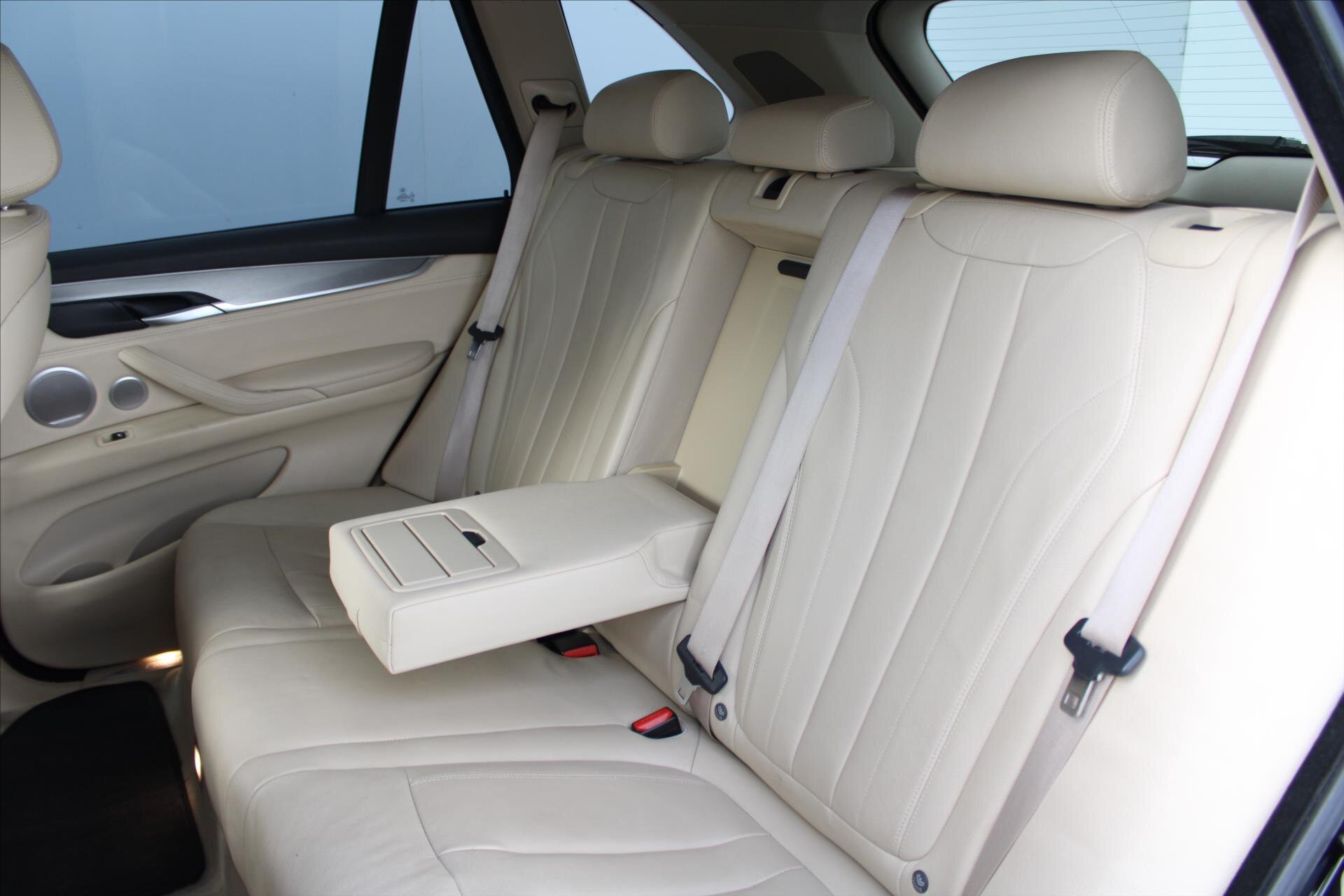 BMW X5 SUV 3,0 l 190 kw