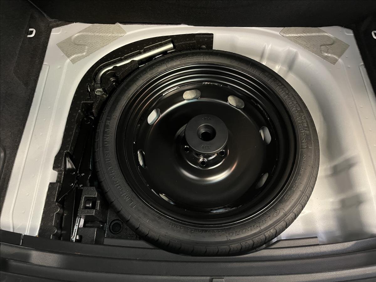 Škoda Karoq SUV 1,5 l 110 kw