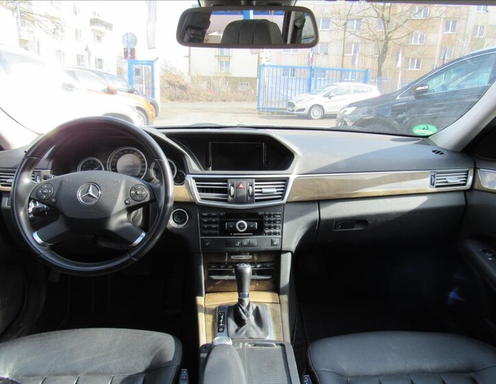 Mercedes-Benz Třídy E Kombi 1,8 l 135 kw