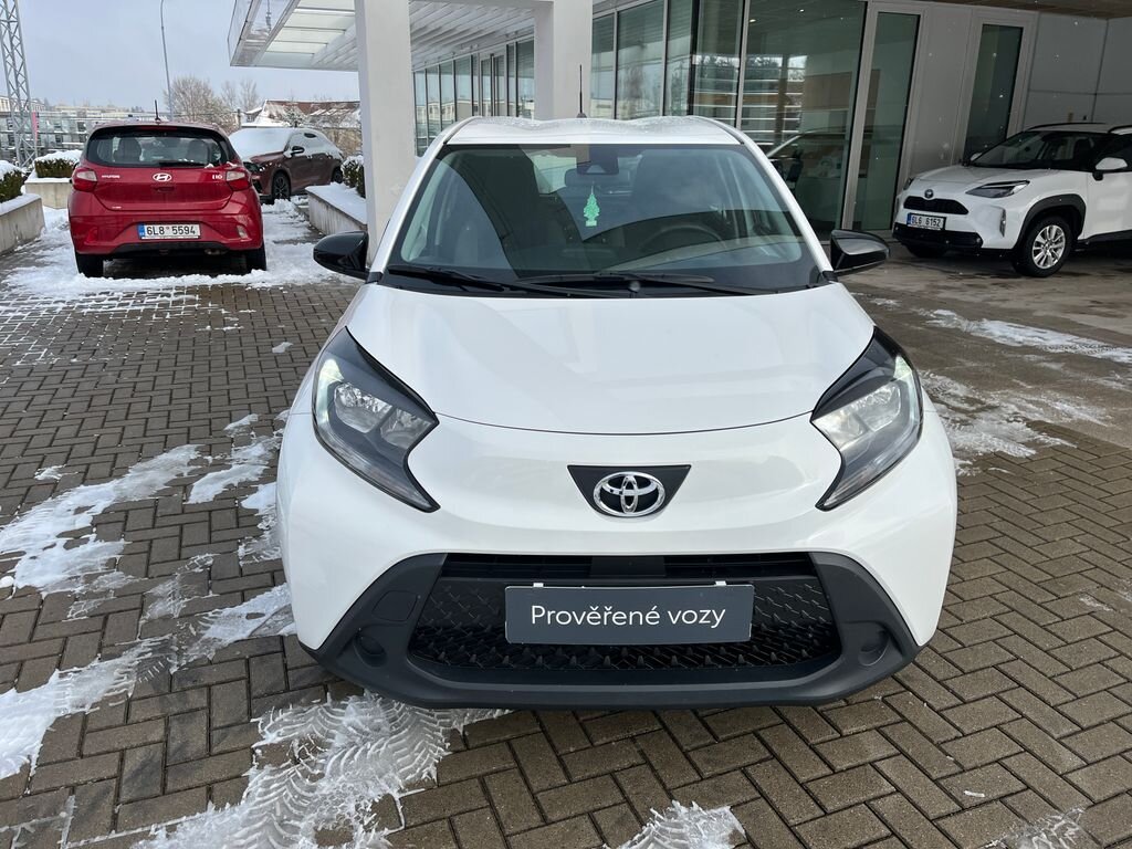 Toyota Aygo Hatchback 998,0 53 kw